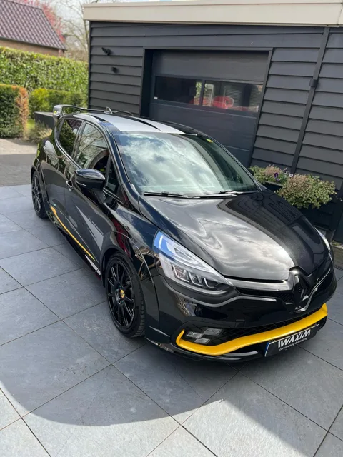 Renault Clio R.S.18 · 06