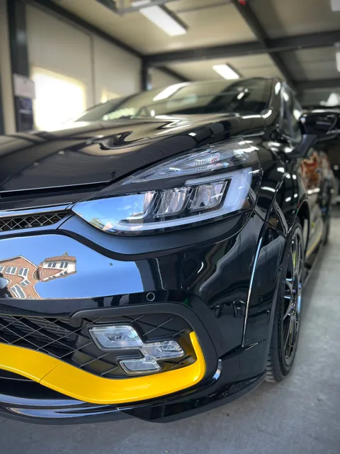 Renault Clio R.S.18 · 07