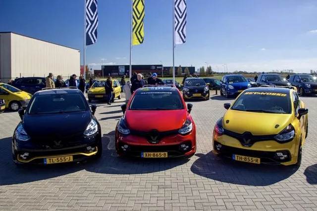 Renault Clio R.S.18 · 10