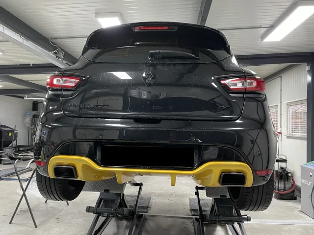 Renault Clio R.S.18 · 11