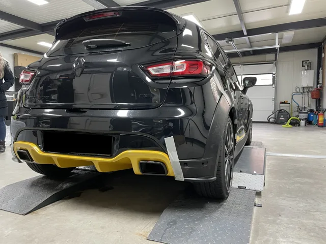 Renault Clio R.S.18 · 17