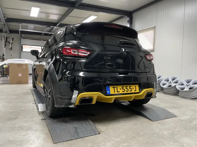 Renault Clio R.S.18 · 19