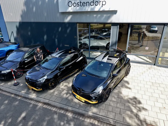 Renault Clio R.S.18 · 33