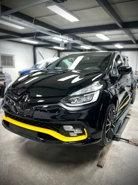 Renault Clio R.S.18 · 63