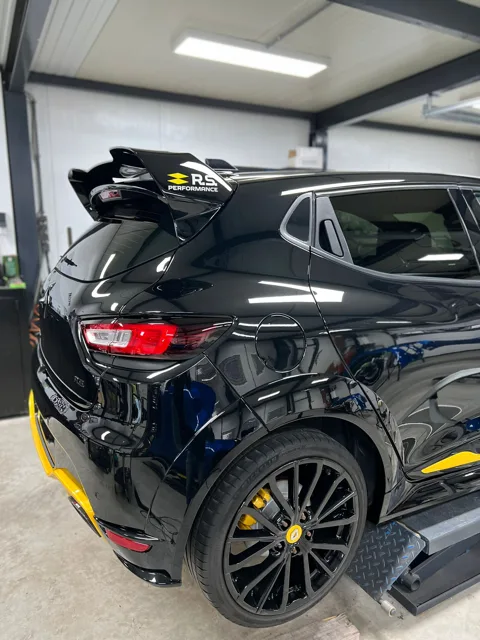 Renault Clio R.S.18 · 64